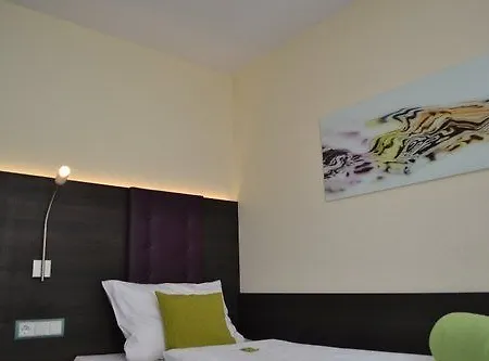 Zum Rosengarten 2* Darmstadt