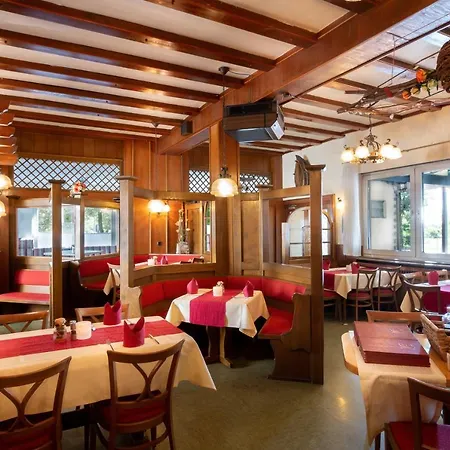 Zum Rosengarten Отель Дармштадт