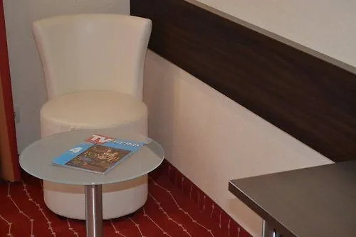 Zum Rosengarten 2* Дармштадт