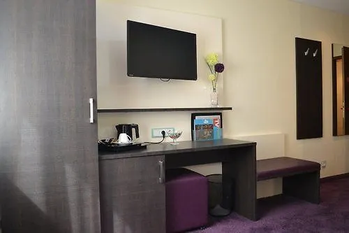 Zum Rosengarten Отель