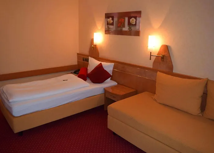 Zum Rosengarten Отель